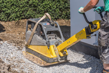 Pour vos travaux vers Rochefort, pensez à la location d'outils de chantier 